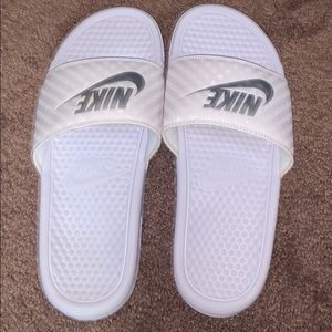 Women’s nike slides, white